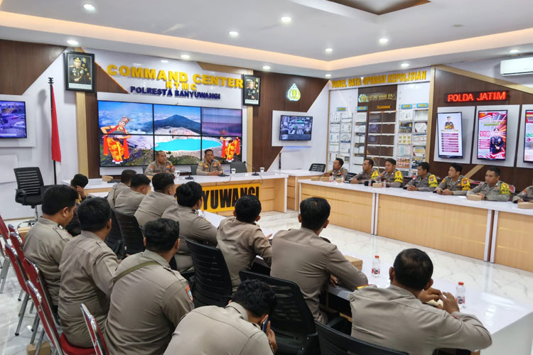 polresta-banyuwangi-optimalkan-peran-bhabinkamtibmas-dalam-pengamanan-nataru-–-times-banyuwangi