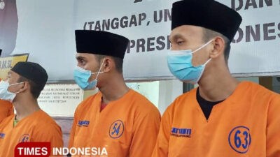 dua-bandar-sabu-4,4-kilogram-dan-ratusan-butir-ekstasi-asal-tegalsari-banyuwangi-dilimpahkan-ke-kejaksaan-–-times-banyuwangi