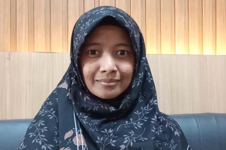 atiqoh,-guru-banyuwangi-yang-hilang-kontak-saat-banjir-aceh-akhirnya-ditemukan-selamat-di-masjid