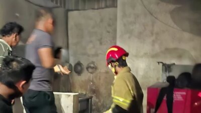 warung-di-muncar-terbakar-akibat-kompor-menyala,-kerugian-capai-puluhan-juta-rupiah