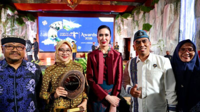 bupati-banyuwangi-dinobatkan-sebagai-pemimpin-pariwisata-terinspiratif-–-times-banyuwangi