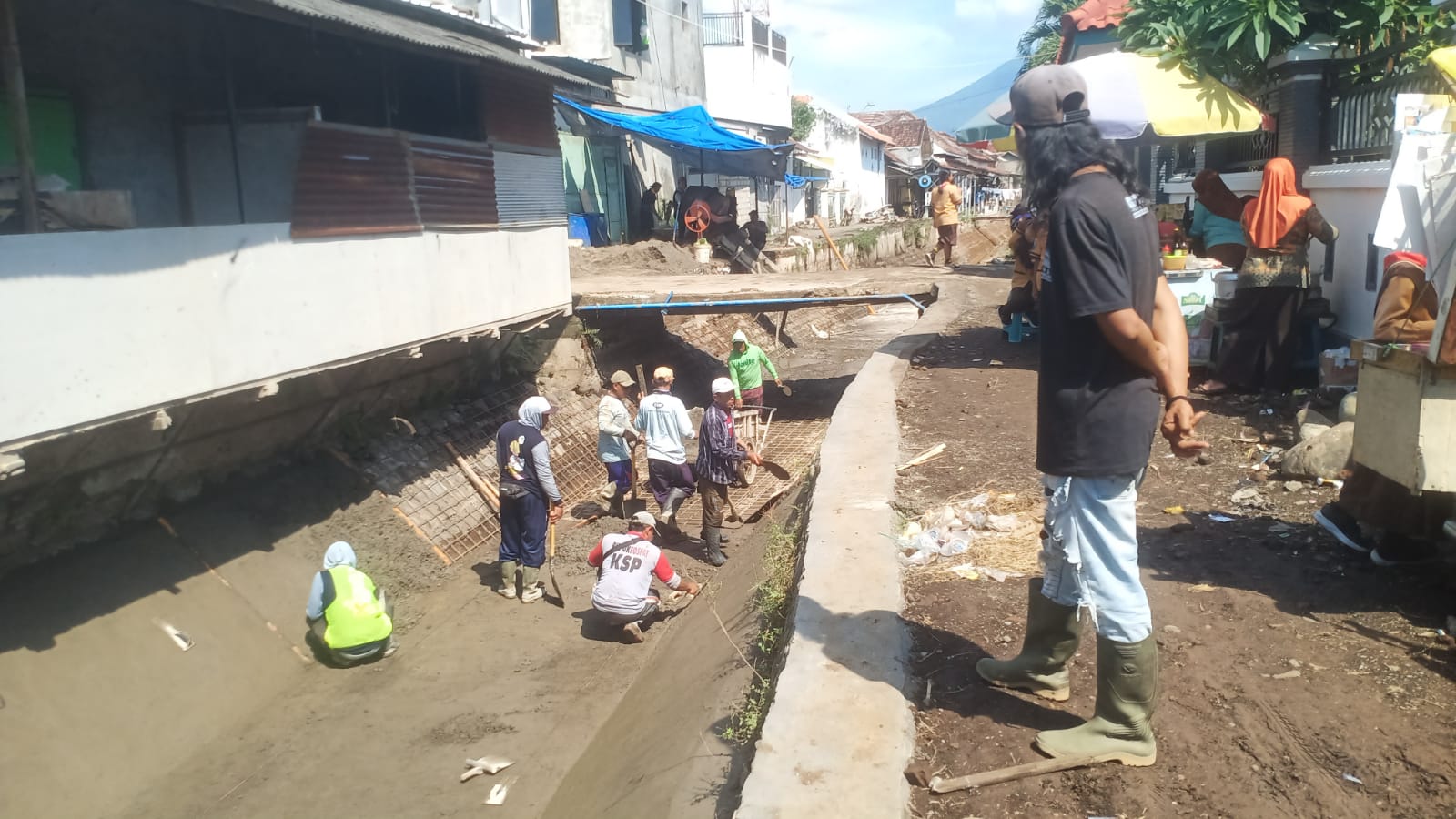 dikebut!-pengecoran-dinding-sungai-bajulmati-bbm-3-capai-tahap-krusial