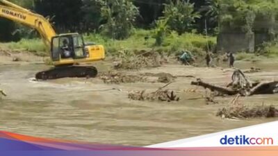 jembatan-baru-di-sukamade-jadi-harapan-warga-atasi-akses-terputus