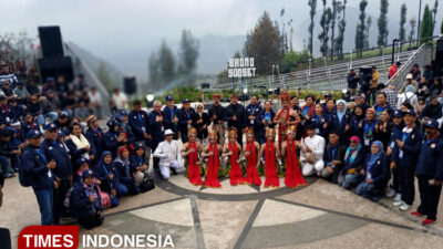 when-the-mist-meets-the-music:-youth-from-across-asean-japan-gather-on-the-slopes-of-bromo-–-times-banyuwangi