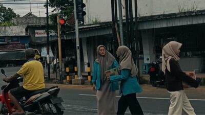 bem-fakultas-ekonomi-dan-bem-universitas-bakti-indonesia-galang-donasi-kemanusiaan-untuk-sumatera-dan-aceh