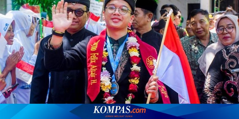 siswa-mtsn-3-banyuwangi-sabet-medali-perak-ijso-2025-di-rusia