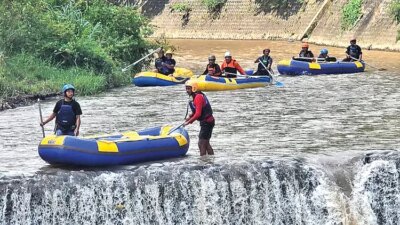 hari-ketiga-pencarian-ponirin-hanyut-di-sungai-badeng,-area-dicari-hingga-pantai-blimbingsari-banyuwangi