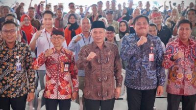 dorong-kedaulatan-ekonomi-desa,-menkop-puji-kopkel-merah-putih-tukangkayu