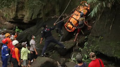 jenazah-pemecah-batu-hanyut-di-sungai-badeng-songgon-ditemukan-tersangkut-batu-besar-di-gladag-rogojampi