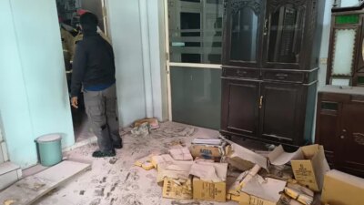 ruang-arsip-dpmd-banyuwangi-nyaris-terbakar,-diduga-korsleting-listrik-picu-asap-pekat