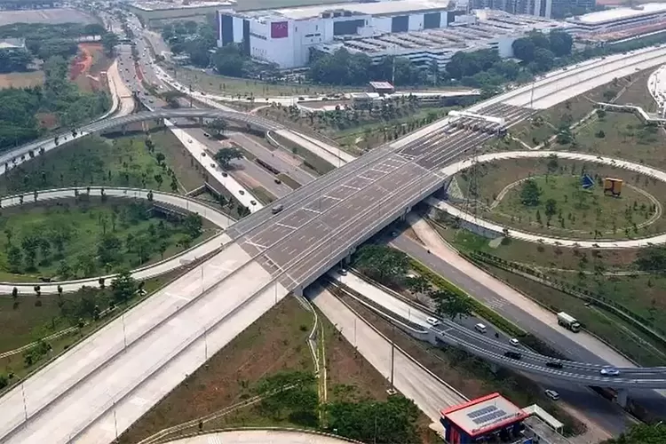 diskon-tarif-tol-nataru-2025–2026-resmi-berlaku,-26-ruas-tol-di-jawa–sumatera-dapat-potongan-hingga-20-persen