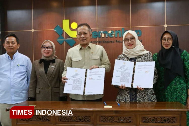 pemkab-banyuwangi-gaet-kemenkop-percepat-lahirnya-koperasi-merah-putih-–-times-banyuwangi