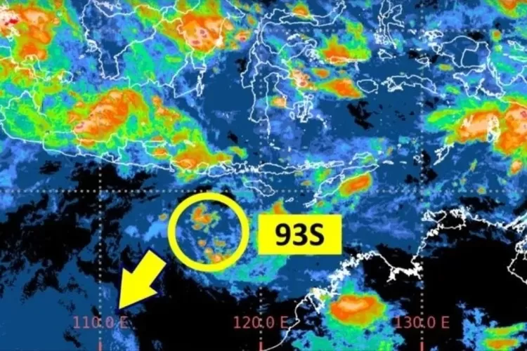 bibit-siklon-tropis-91s,-bmkg-peringatkan-hujan-lebat-dan-gelombang-tinggi-di-sumatera
