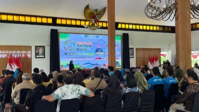 lppm,-fakultas-ekonomi,-fakultas-mipa-universitas-bakti-indonesia-ikuti-expo-riset-dan-pendidikan-di-festival-taman-bumi