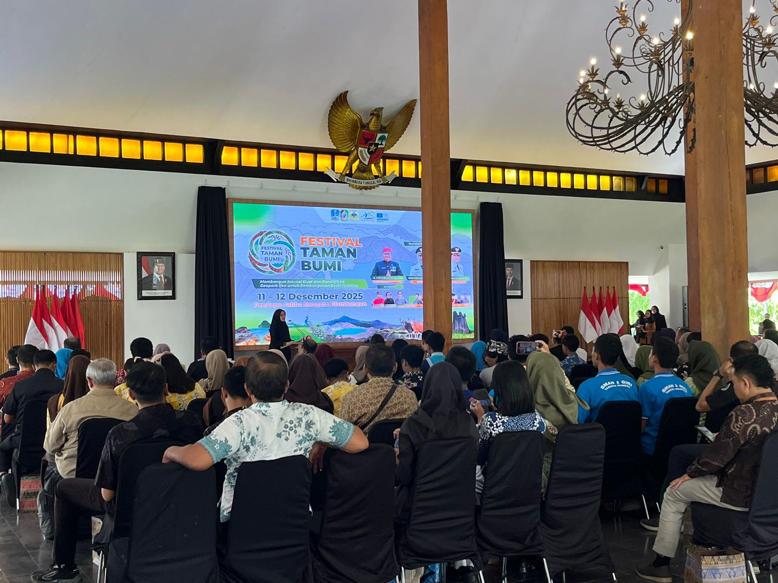 lppm,-fakultas-ekonomi,-fakultas-mipa-universitas-bakti-indonesia-ikuti-expo-riset-dan-pendidikan-di-festival-taman-bumi