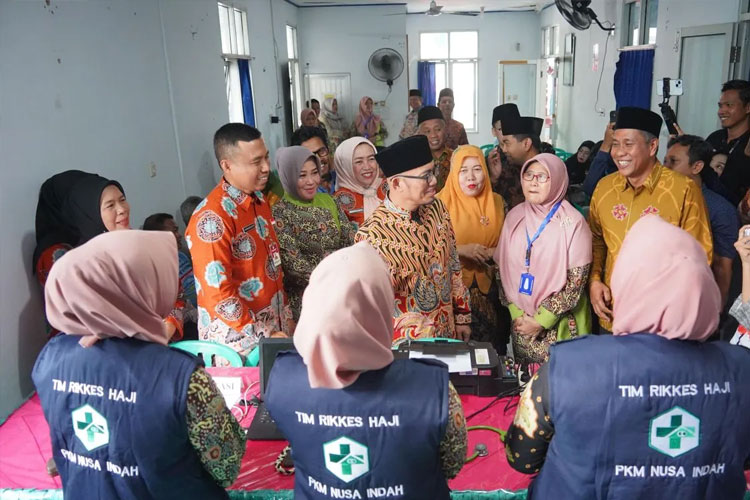 wamenhaj:-jangan-loloskan-jemaah-haji-yang-tak-layak-berangkat-–-times-banyuwangi