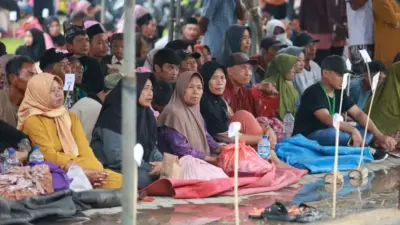 terima-sertifikat-tora,-warga-desa-temurejo-banyuwangi-gelar-kenduri-sedekah-bumi-ingkung-sewu