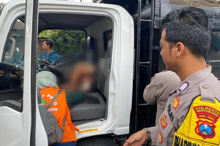 truk-parkir-berjam-jam,-sopir-ditemukan-meninggal-di-banyuwangi-–-times-banyuwangi