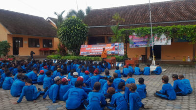 bpbd-banyuwangi-bekali-siswa-kuasai-teknik-penyelamatan-dan-evakuasi-bencana-–-times-banyuwangi