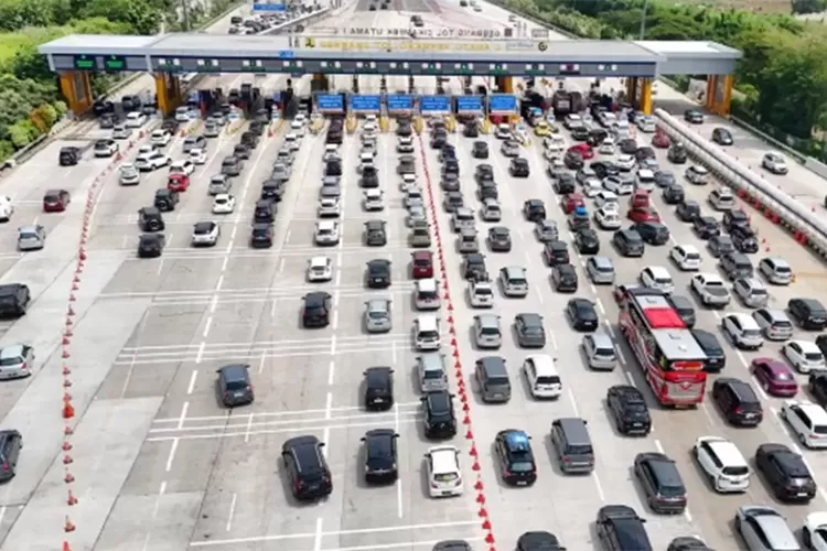 rincian-tarif-dari-cikampek-ke-kalikangkung-usai-diskon-tol-trans-jawa-20-persen-saat-nataru-2025–2026