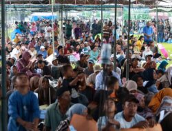 Terima Sertifikat TORA, Ribuan Warga di Banyuwangi Gelar Kenduri Ingkung Sewu
