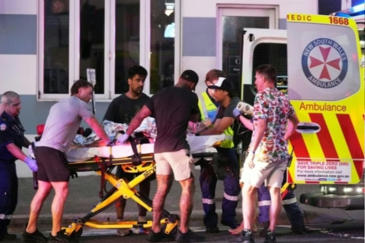 korban-penembakan-massal-australia-menjadi-15-orang,-pelakunya-seorang-bapak-dan-anak-–-times-banyuwangi