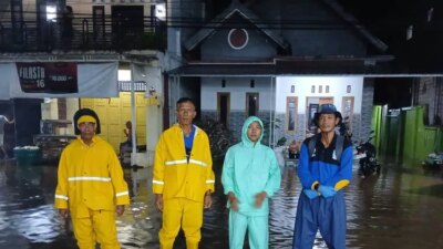 hujan-deras,-sungai-blambangan-meluap,-2-desa-di-muncar-terdampak