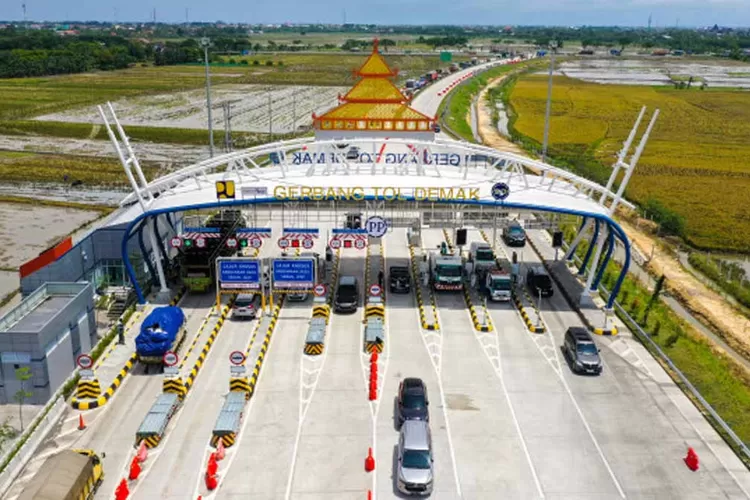 mulai-19-desember-2025,-ruas-jalan-tol-ini-diberlakukan-pembatasan-operasional-angkutan-barang