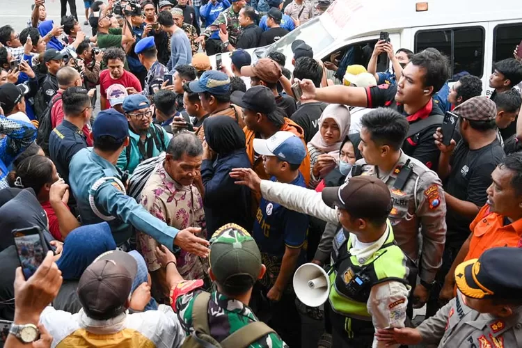kasus-tenggelamnya-kmp-tunu-pratama-jaya-masuk-meja-hijau,-tiga-tersangka-segera-disidang-di-pn-banyuwangi