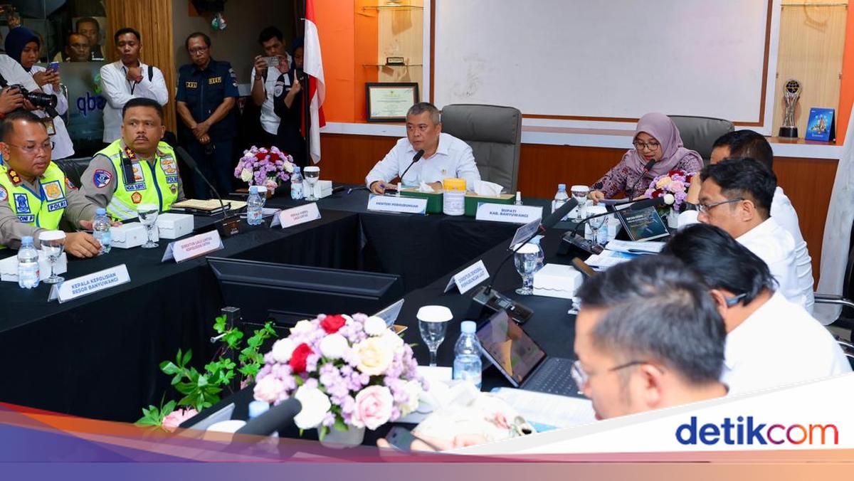 menhub-pimpin-rakor-kesiapan-nataru-di-pelabuhan-ketapang-banyuwangi