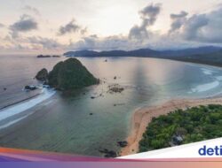 Pantai Pulau Merah, Tempat Wisata di Banyuwangi yang Eksotis