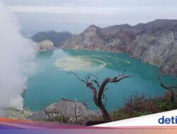 Pesona Blue Fire Kawah Ijen, Destinasi Wisata untuk Liburan Akhir Tahun