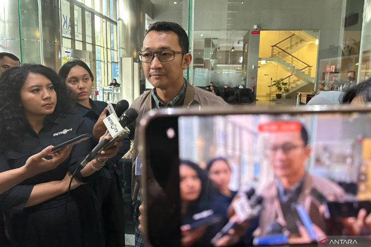 ott-di-bekasi,-kpk-amankan-10-orang-–-times-banyuwangi