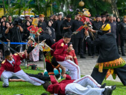 Hari Jadi ke-254 Banyuwangi, Siswa Sekolah Rakyat Sajikan Cerita Perang Puputan Bayu – TIMES Banyuwangi