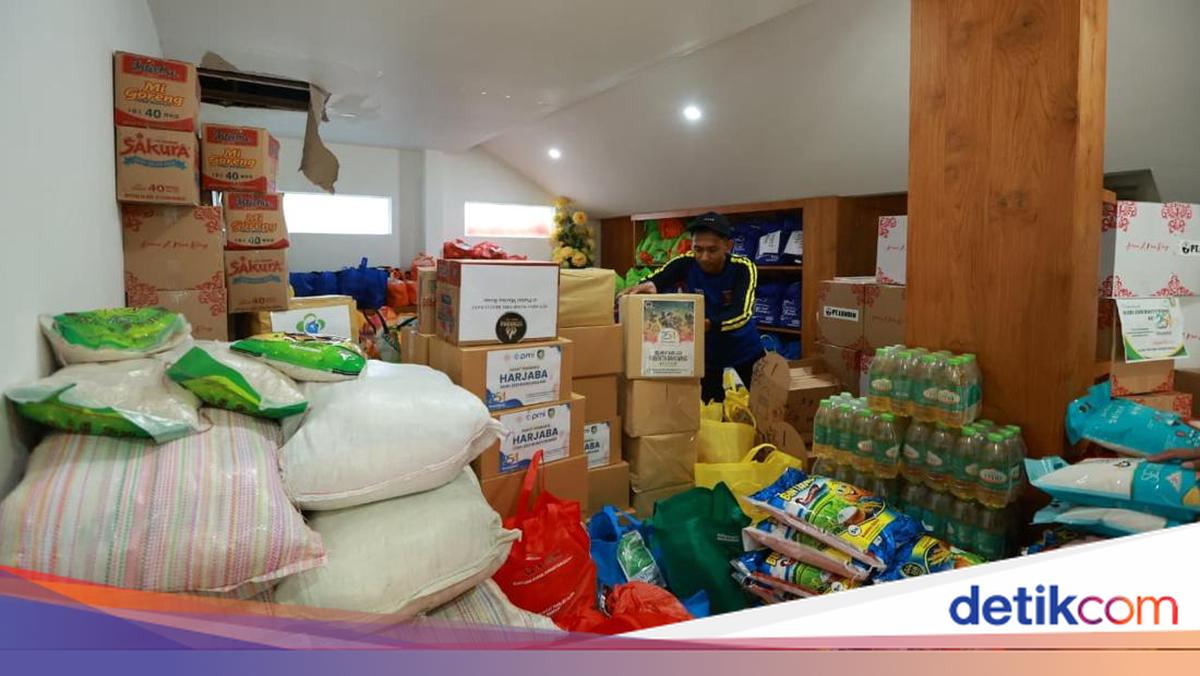 bukan-karangan-bunga,-harjaba-banyuwangi-kumpulkan-2.145-paket-sembako