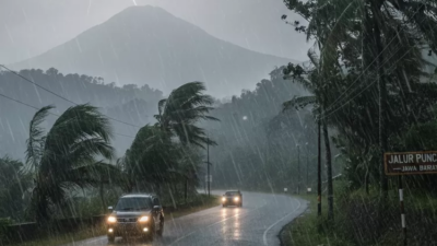 jelang-natal-2025,-bmkg-jawa-barat-ungkap-potensi-hujan-lebat-dan-angin-kencang