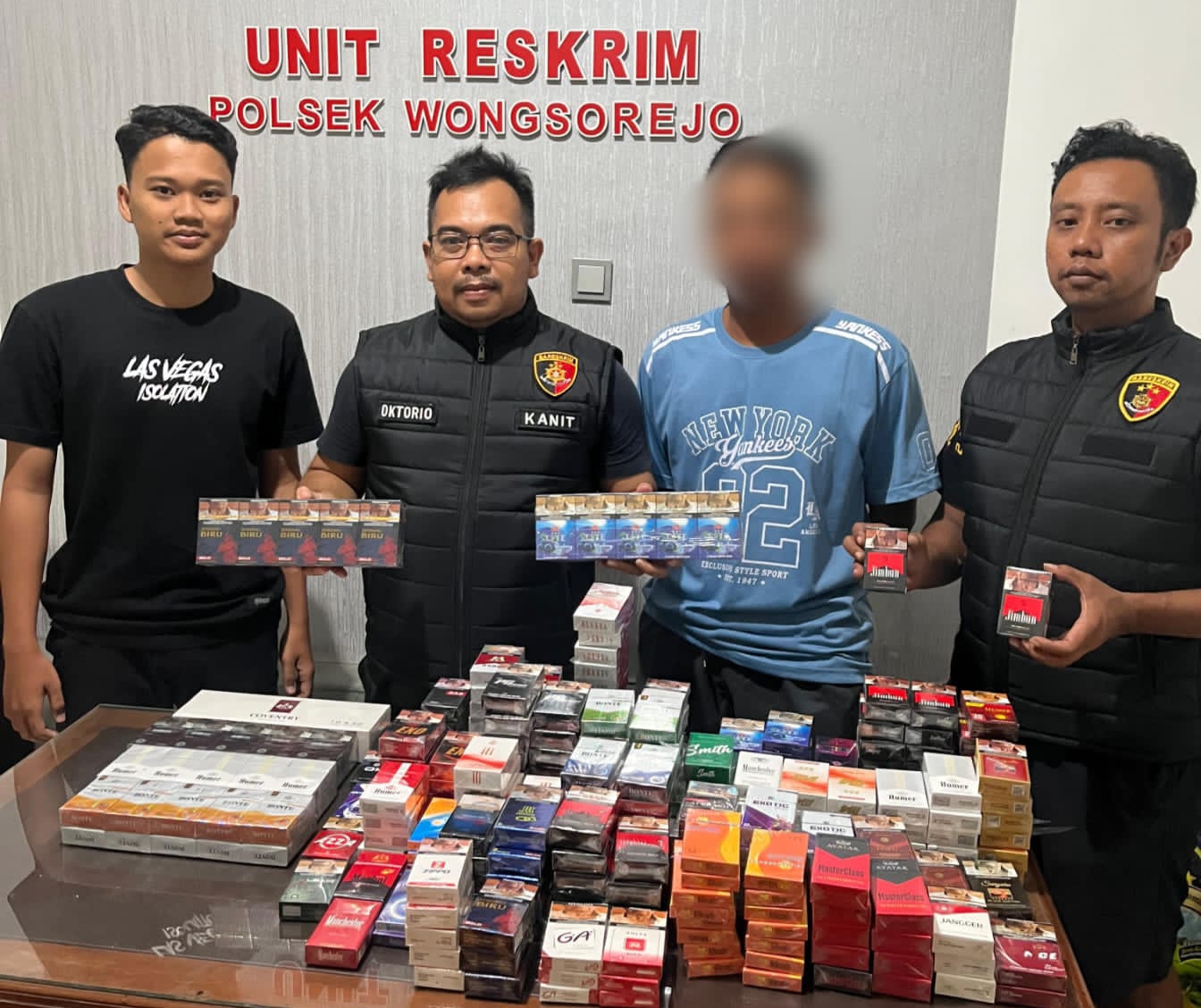 geger!-toko-di-bajulmati-digerebek,-ribuan-rokok-ilegal-tanpa-cukai-disita-polisi