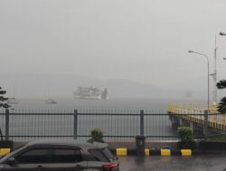 BMKG Peringatkan Gelombang Tinggi di Selat Bali, ASDP Utamakan Keselamatan Penyeberangan