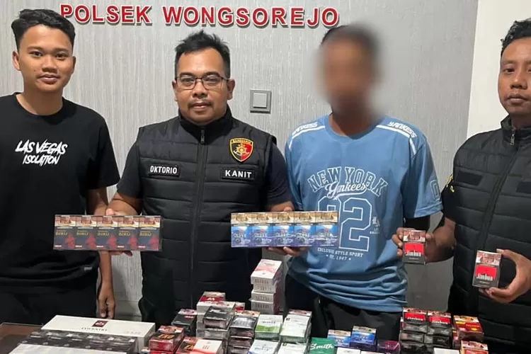 polsek-wongsorejo-bongkar-peredaran-rokok-ilegal-di-bajulmati-banyuwangi,-6.468-batang-diamankan