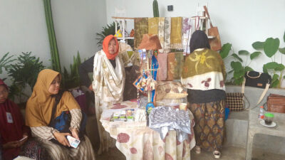 emak-emak-pejuang-lingkungan-hadirkan-harapan-harjaba-fest-2025-di-saestwo-cafe