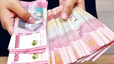 naikkan-ump-jadi-rp-5,72-juta,-gubernur-dki-pramono-anung-siapkan-subsidi-transportasi-hingga-insentif-untuk-pengusaha