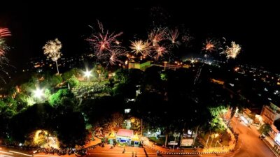 pemkab-banyuwangi-larang-pesta-kembang-api-malam-tahun-baru-2026,-warga-diajak-perbanyak-doa-bersama