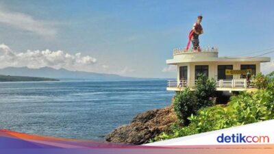warganet-takjub-dengan-senja-yang-melatari-patung-gandrung-banyuwangi