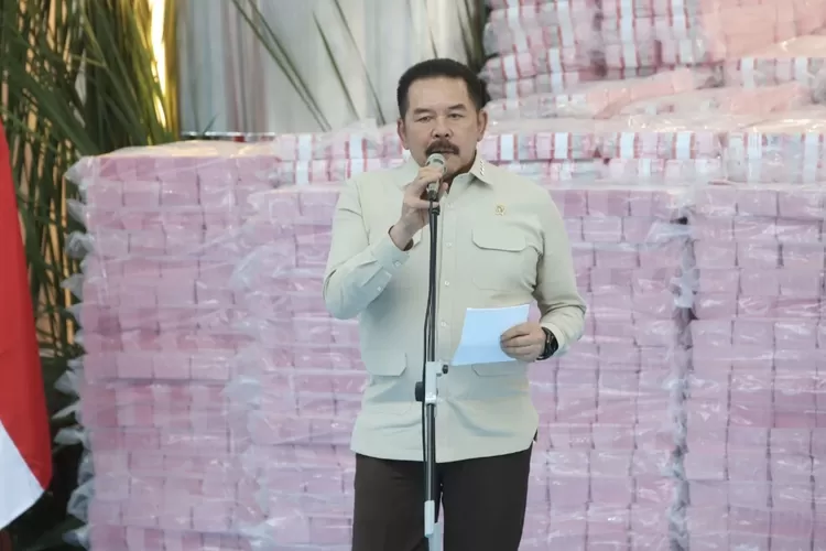 jaksa-agung-evaluasi-kinerja,-sejumlah-kajari-terseret-kasus-kpk-diganti