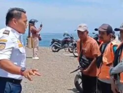 Cegah Pungli Parkir, Dishub Banyuwangi Bina Enam Jukir di Kawasan Patung Gandrung Watudodol