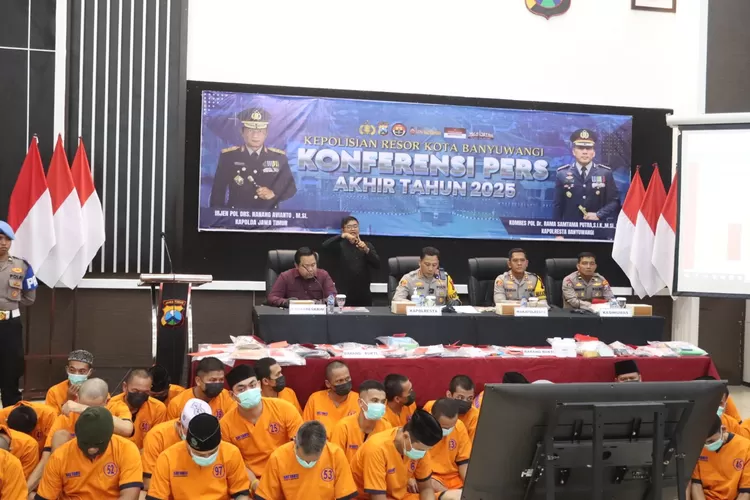 rilis-akhir-tahun-2025,-polresta-banyuwangi-ungkap-capaian-kinerja-dan-penurunan-kriminalitas