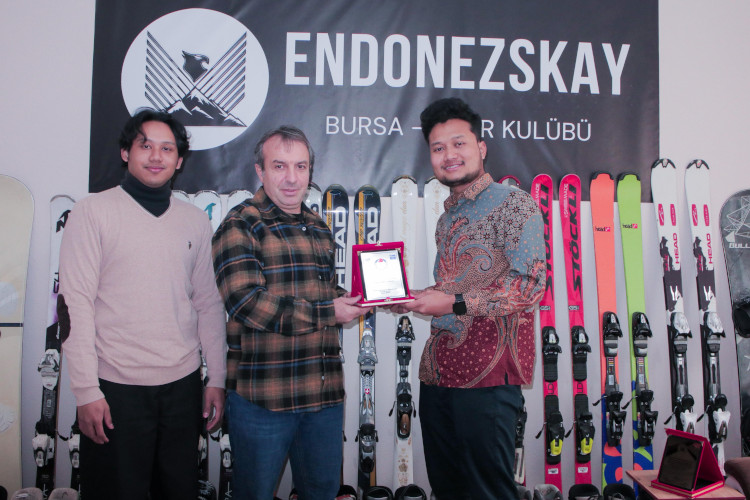 mahasiswa-indonesia-berbisnis-di-turki:-dari-kuliner-hingga-klub-ski-–-times-banyuwangi