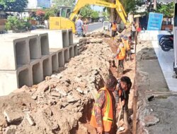 Cegah Genangan Saat Musim Hujan, Drainase Jalan Raya Lemahbang Dewo Banyuwangi Diperbaiki 373 Meter