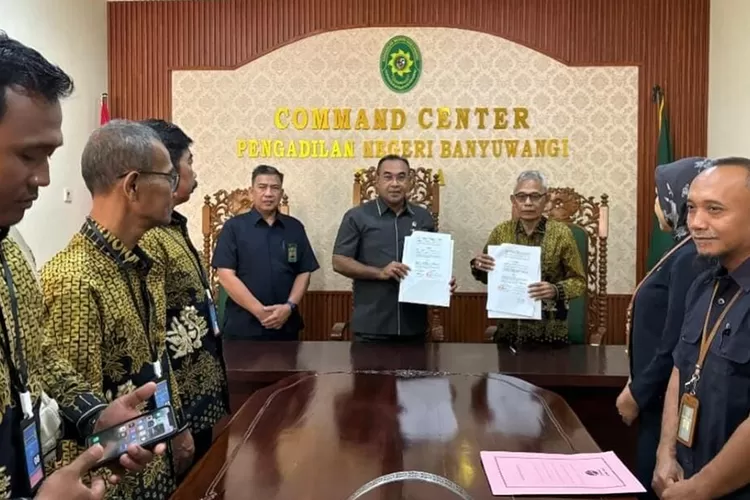 pn-banyuwangi-gandeng-ykbh,-layanan-bantuan-hukum-gratis-untuk-terdakwa-kembali-dibuka