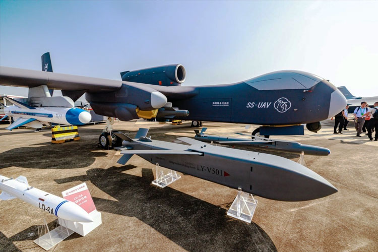 china-uji-terbang-jui-tian,-kapal-induk-yang-mampu-luncurkan-100-drone-di-udara-–-times-banyuwangi